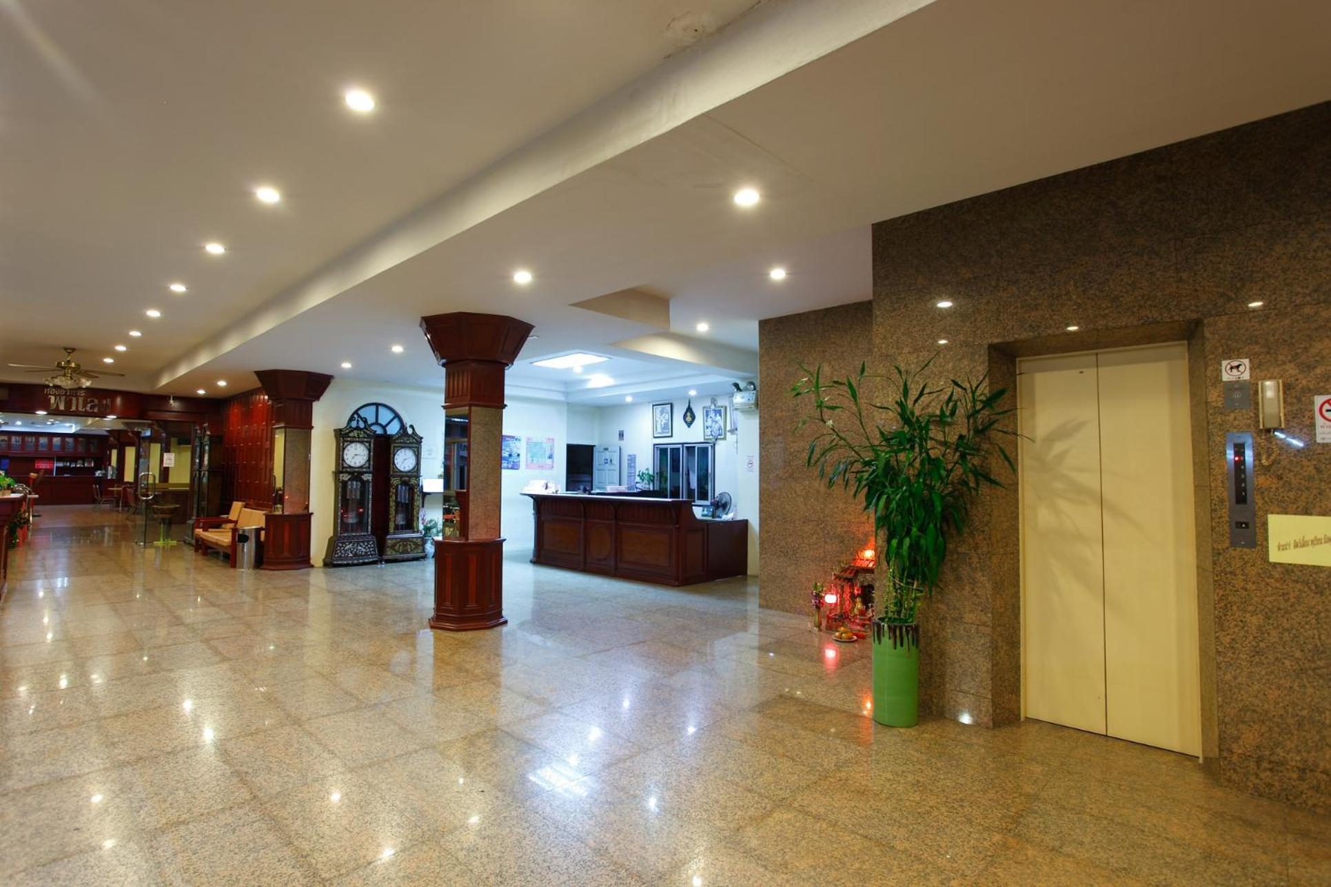 Chumphon Palace Hotel Eksteriør bilde