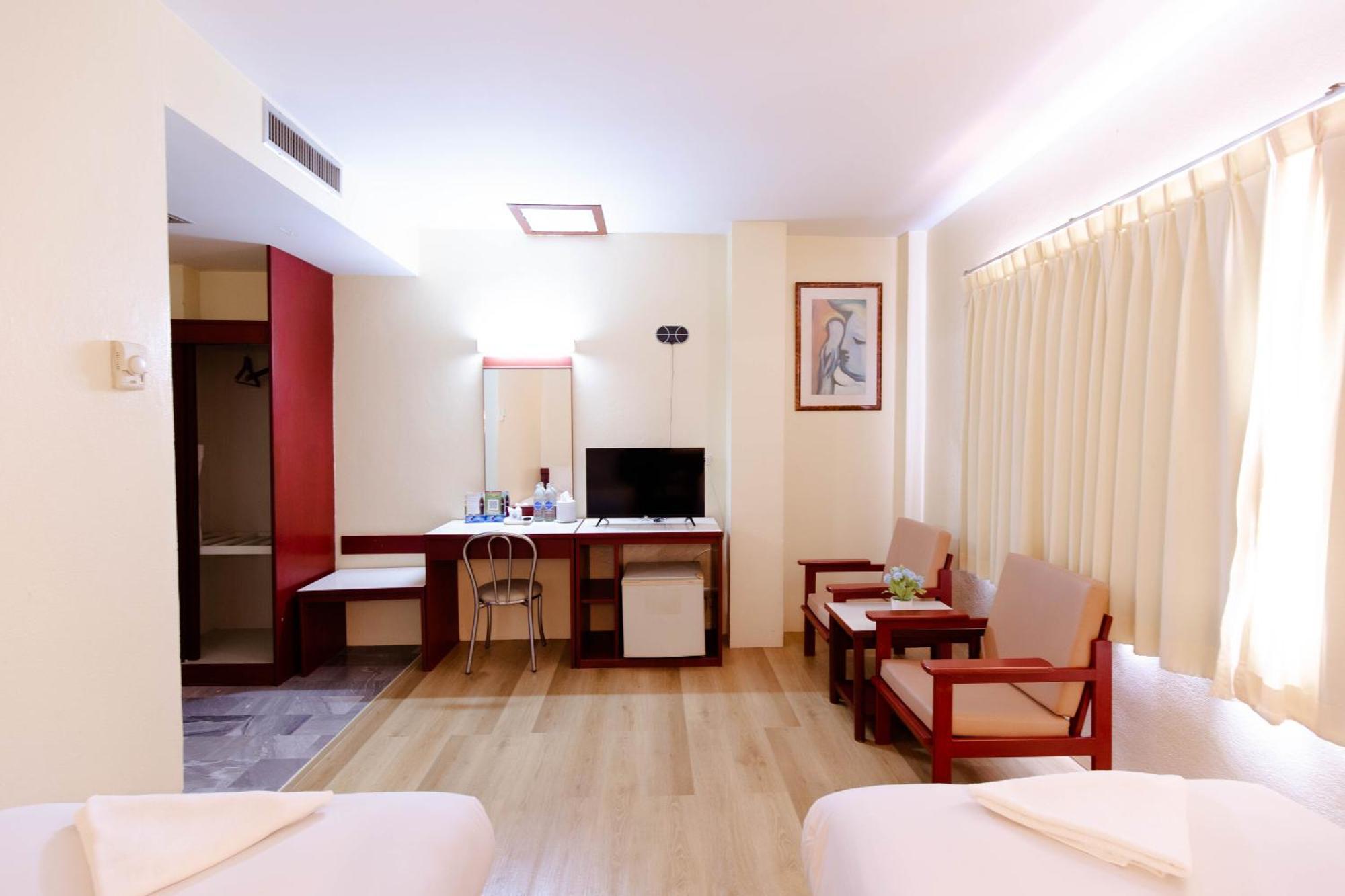 Chumphon Palace Hotel Eksteriør bilde