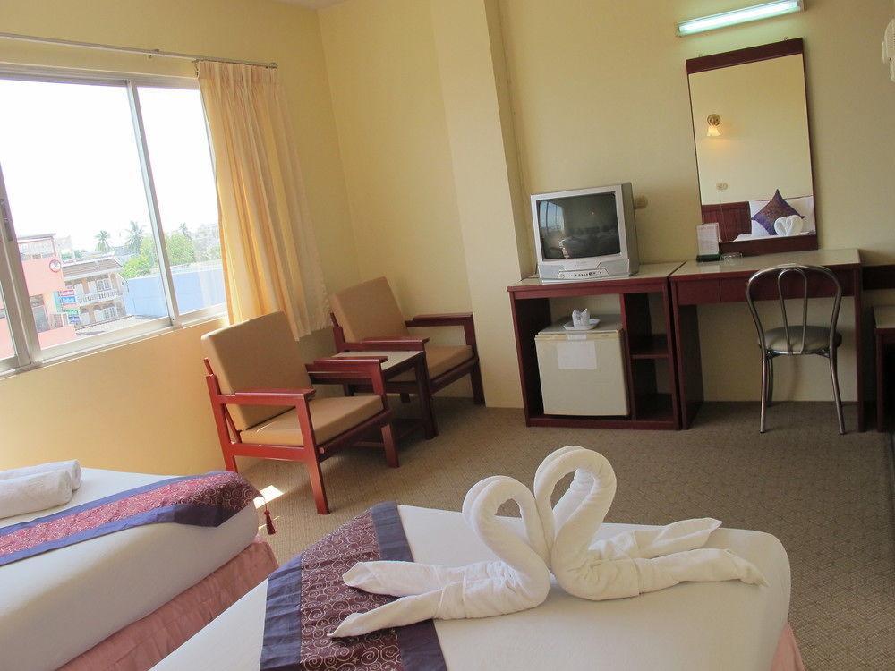 Chumphon Palace Hotel Eksteriør bilde